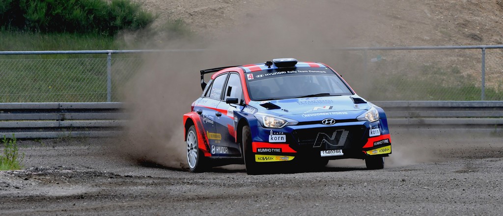 Der blev ikke holdt igen, når Vallentin og Egholm gav den gas i sidste års skarpe DM-opgør - her gælder det en sydvestjysk runde i Dansk Super Rally
(Foto: MD/specialpress@gmail.com)